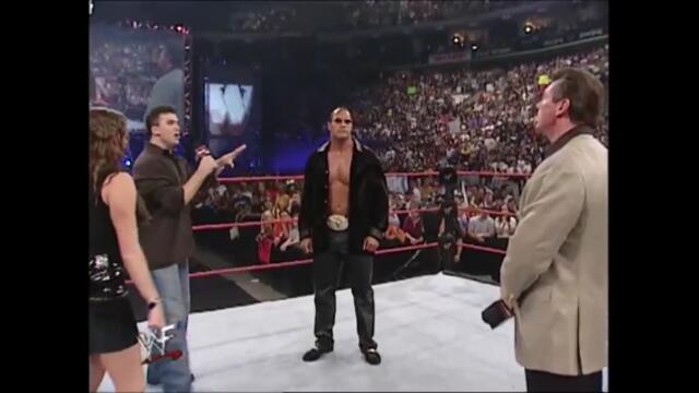 The Rock is back to WWF (Raw 30.07.2001)