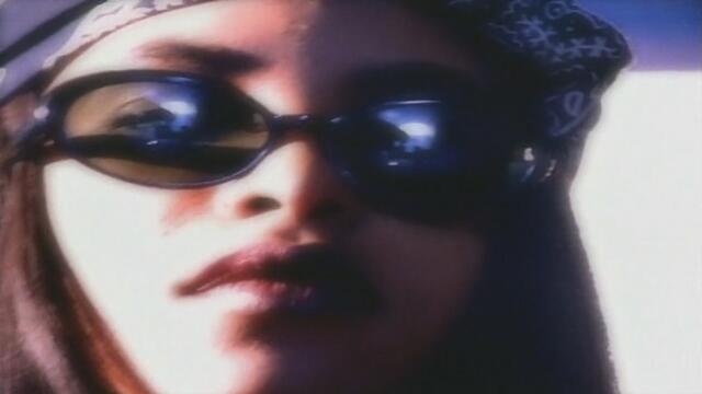 Aaliyah Feat R.Kelly - Back & Forth