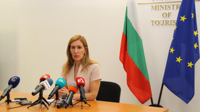 Брифинг на министъра по туризъм Николина Ангелкова /19.03.2020