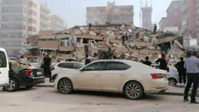 Катастрофално земетресение 7 по Рихтер днес!!! Мощен трус и цунами в Гърция и Турция, има жертви и стотици ранени