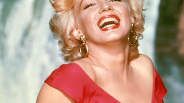Мерилин Монро ✴ ✴ ✴  Marilyn Monroe ♛ Вижте Как да се Гримираме като Мерилин Монро