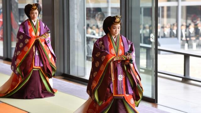 Силата на Любовта ♛¸.•*´¨Принцесата на Япония избра любовта пред короната ♛ Princess Mako's marriage with Komuro
