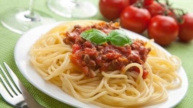 Спагети с четири вида сирена - Лесна и бърза рецепта ВИДЕО