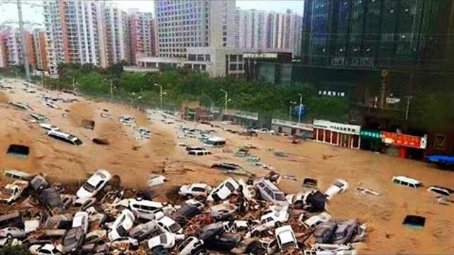 Apocalypse in Beijing! A monstrous storm flooded the capital of China!