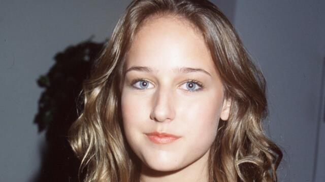 Here's What Really Happened To Leelee Sobieski