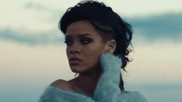 Rihanna - Diamonds (превод)