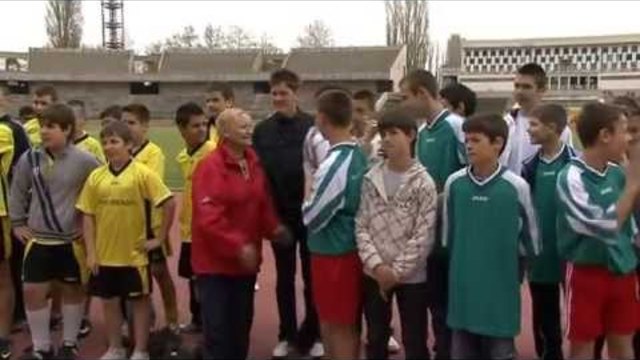 Футбол-2010-Общински ученически игри-награждаване-sdushkova