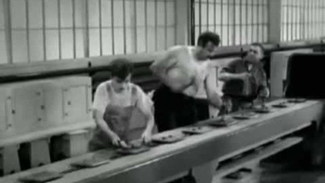 Charlie Chaplin - Factory Work | Чарли Чеплин - Работа в фабрика