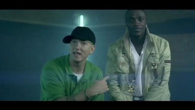 Akon ft Eminem - Smack That