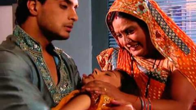 Цветовете на Любовта (Sapna Babul Ka...Bidaai) - 206 (635) Цял Епизод