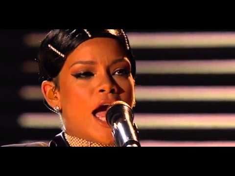 Rihanna - American Music Awards Ama 2013 Diamonds