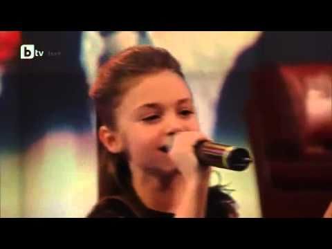 Крисия Тодорова в Шоуто на Слави (25.01.2014) - Искам те Пак