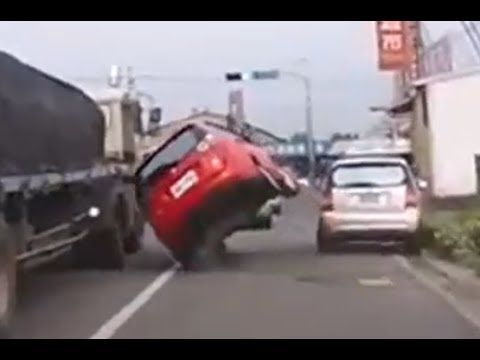 КАТАСТРОФИ! Driving in Asia - Car Crash Compilation
