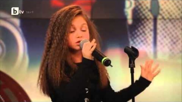 Крисия Тодорова (Krisia Todorova - Bulgarian girl 9 years old) singing Listen by Beyoncе)