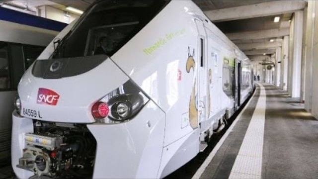 Oops! France orders wrong size trains