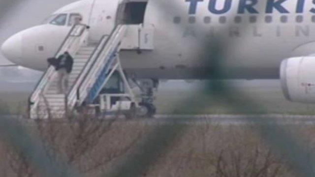 Съмнение за бомба днес приземи турски самолет на летище София - Няма бомби в самолета!!!