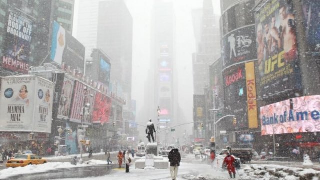 Cнежна буря връхлита САЩ - Бурята &quot;Джуно&quot; блокира Ню Йорк/ 27.01.2015