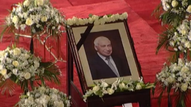 Ден на национален траур! България се сбогува с президента Желю Желев!