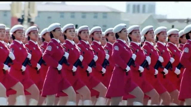 Парад на китайските женски войски и милиции ( Chinese Female Soldiers and Militias )