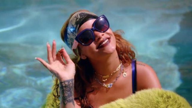 Жестока!* Rihanna - Bitch Better Have My Money (Official Video 2015)