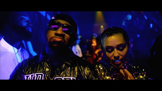 2015 / Mike WiLL Made-It - Drinks On Us (Explicit) ft. Swae Lee, Future