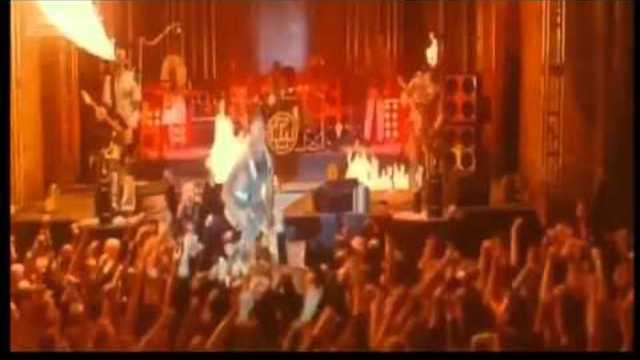 Rammstein - Feuer Frei (Official Music Video)