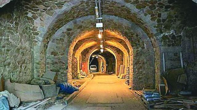 Има ли нацистки влак със съкровища в тунела в Полша