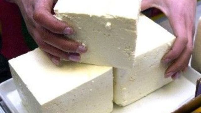 Ядем "сирене" с ензими, вода и имитиращи продукти под 8 лв./кг