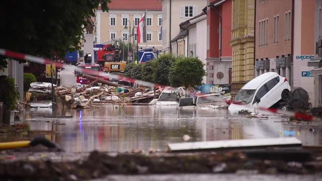 Хаос и удавени след ужасяващите наводнения в Европа