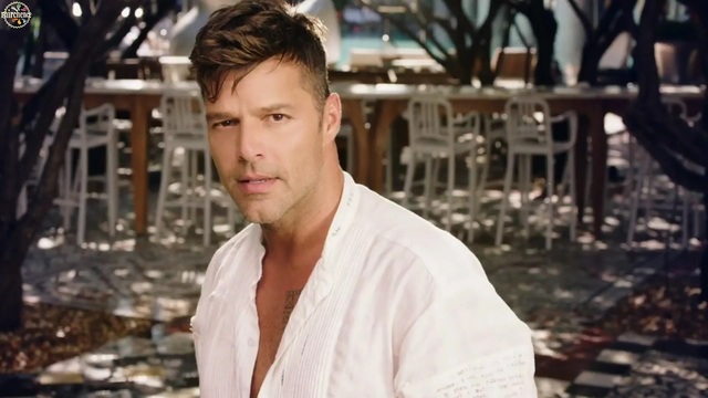Ricky Martin - Vente Pa' Ca ft. Maluma 2016