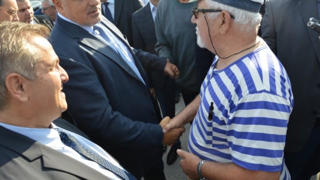 Премиерът откри рибарско пристанище в Черноморец
