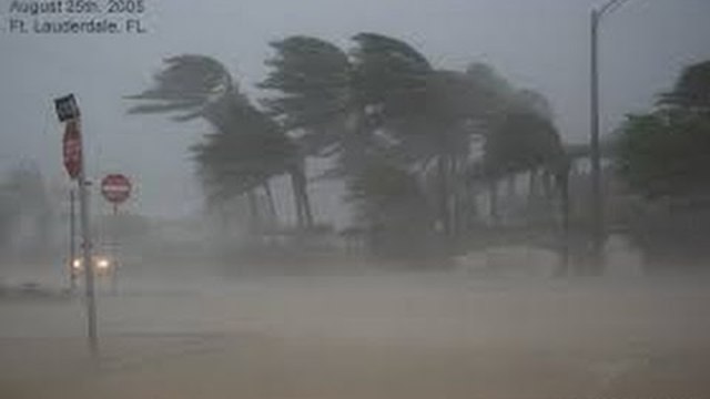 Обама обяви извънредно положение в Северна Каролина заради урагана Матю