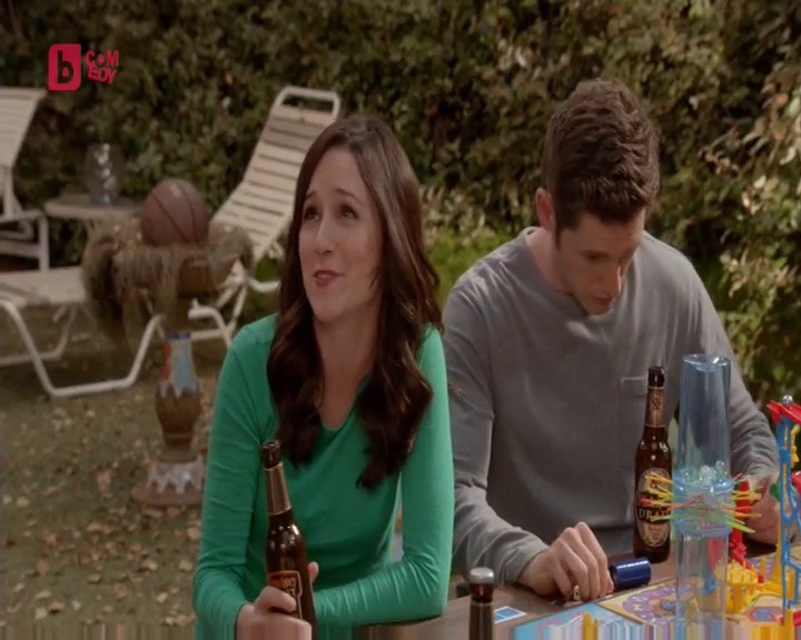 Watch Raising Hope Online - The One Where They Get High