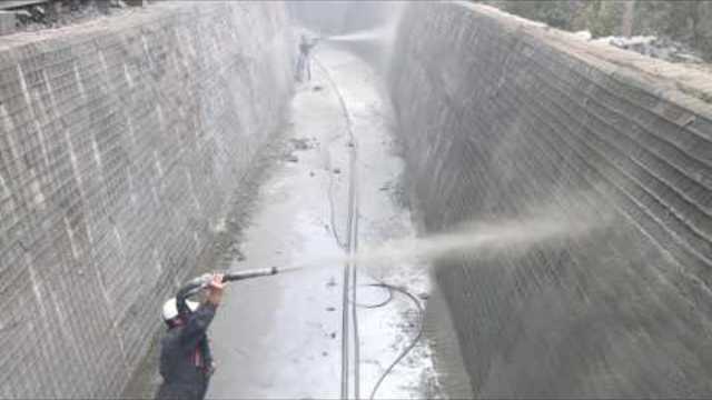 Торкрет бетон - укрепване на канал със сух торкрет от Данев Строй ЕООД