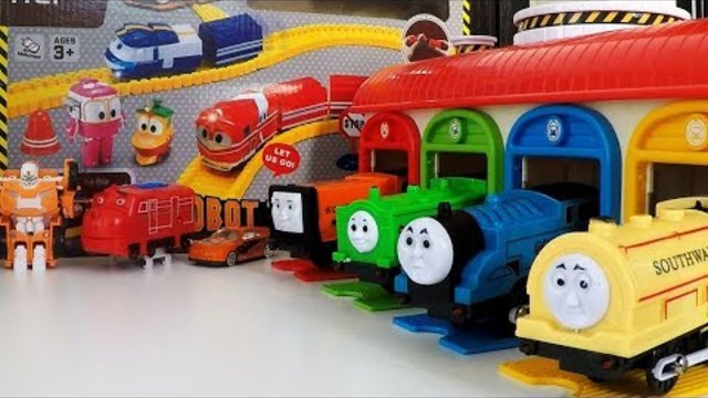 Disney Cars 3 Toys Lightning McQueen - Thomas and Friends - Tayo the Little Bus Garage toys