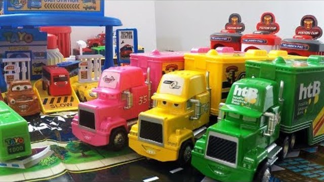 Disney Pixar Tomica Truck Hauler Mack Truck Carry Case Disney Cars 3 Learn Colours Cars