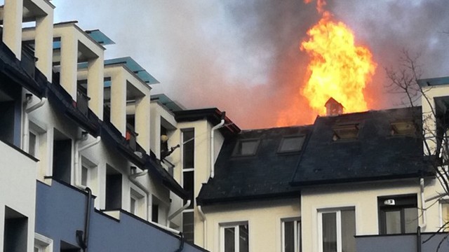 Спешна евакуация заради пожар в Студентски град днес в София