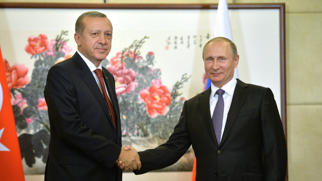 Руският президент Владимир Путин пристигна в Анкара