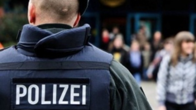 Един убит и двама ранени след сбиване в германския град Кемниц