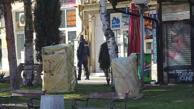 Един убит и петима ранени при масов бой в центъра на Кюстендил днес (ВИДЕО)
