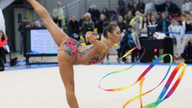 Вижте красивите български гимнастички! Те представиха новите си съчетания