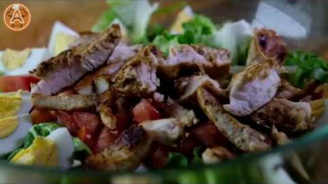 Салата с пилешко и яйца - Рецепта