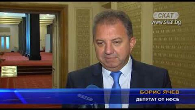 Министър Ангелкова отново избяга от отговорност за проваления туристически сезон