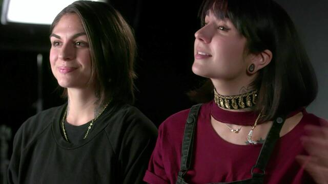 Кревела играе 2 истини и лъжа