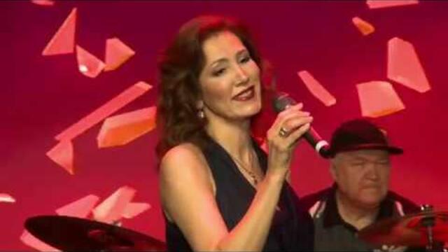 Елена Бакурова  -  " Парижские окна"