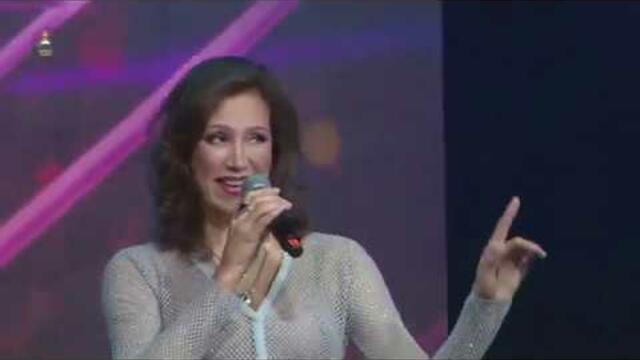 ЕЛЕНА БАКУРОВА - " Влюбчивая"