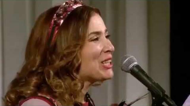 На Берегу росла Черёмуха.