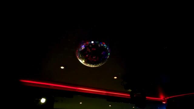 Валера Дудлин и Руслан Исаков - Я люблю тебя дед