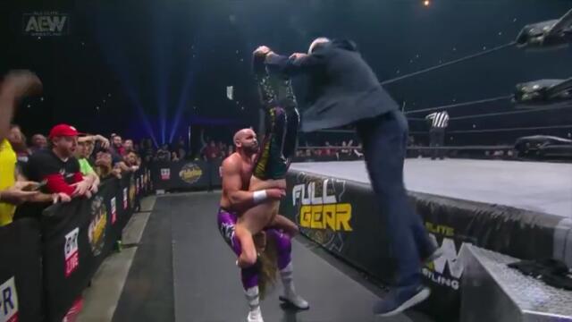 Шон Спиърс срещу Джоуи Джанела (AEW: Бойно снаряжение)