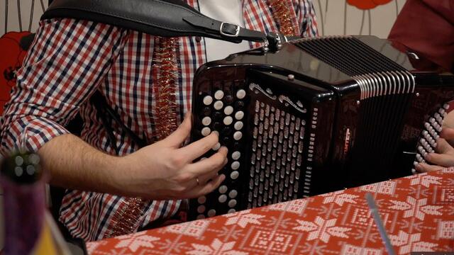 Марина Селиванова, Александр Суняйкин, Сергей Сушко и Ирина Кашаева  -  Белый аист